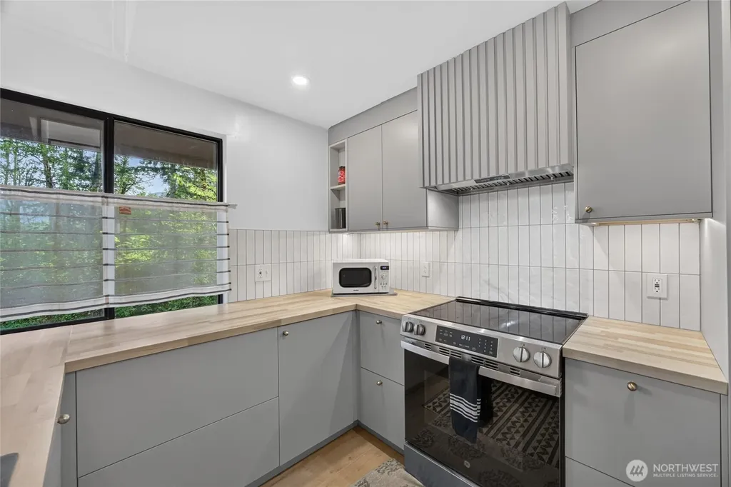 163 Tatoosh View Drive Packwood WA 98361