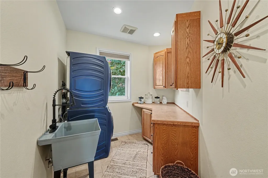 5027 Rd. K.8 NE Moses Lake WA 98837