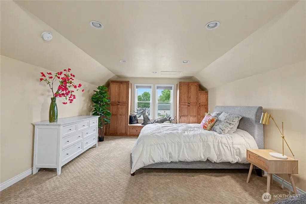 5027 Rd. K.8 NE Moses Lake WA 98837