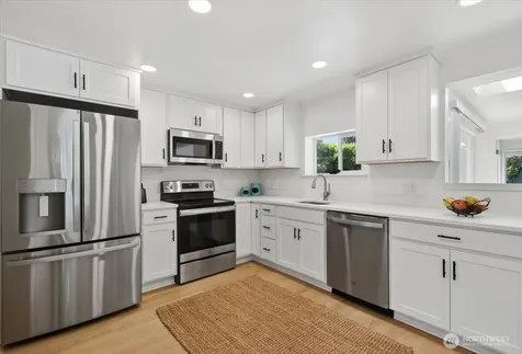 11515 26th Avenue SW Seattle WA 98146