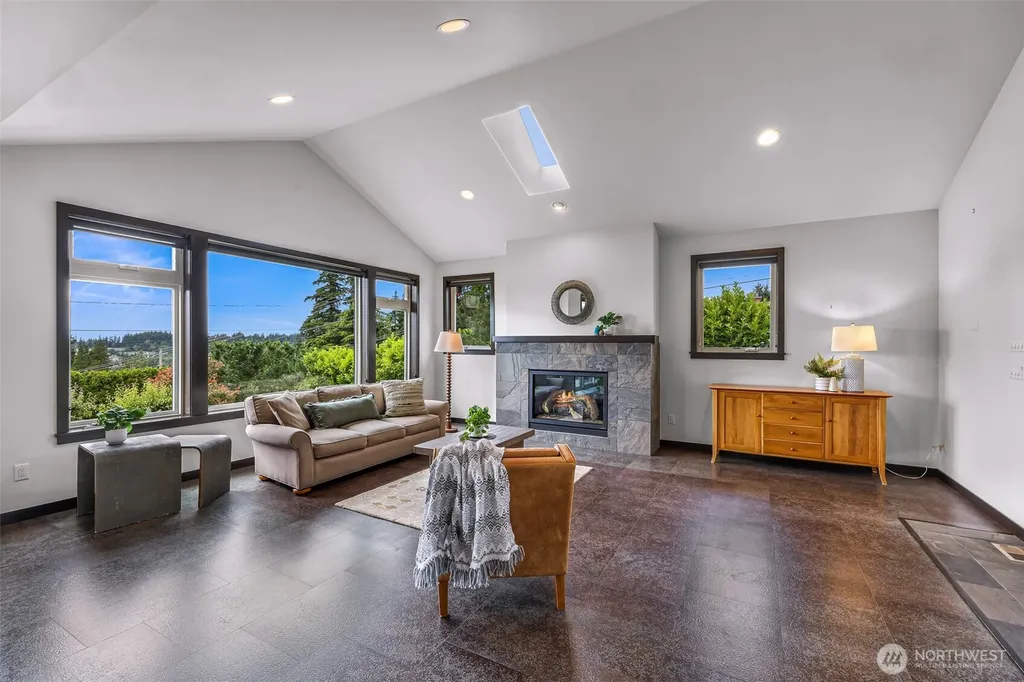 1200 37th Bellingham WA 98229
