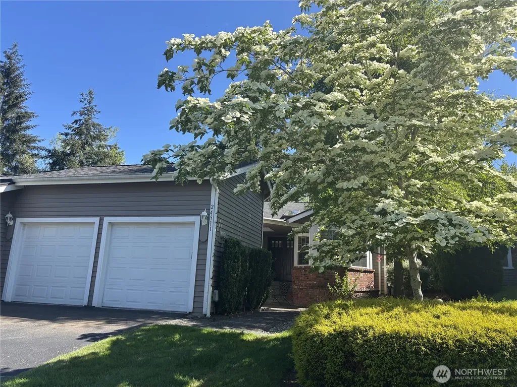 24311 SE 41st Place Sammamish WA 98029
