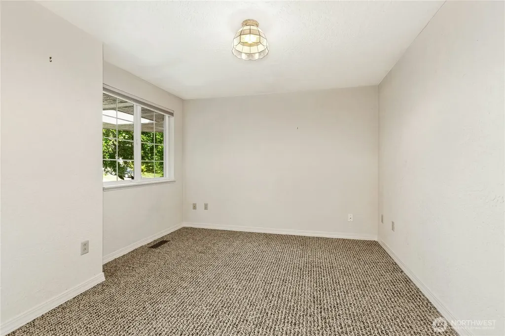 24311 SE 41st Place Sammamish WA 98029