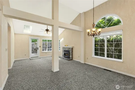 24311 SE 41st Place Sammamish WA 98029