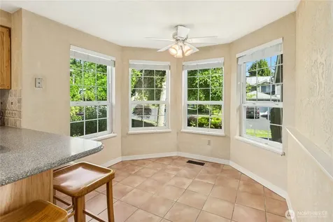 24311 SE 41st Place Sammamish WA 98029