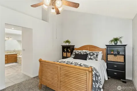 24311 SE 41st Place Sammamish WA 98029