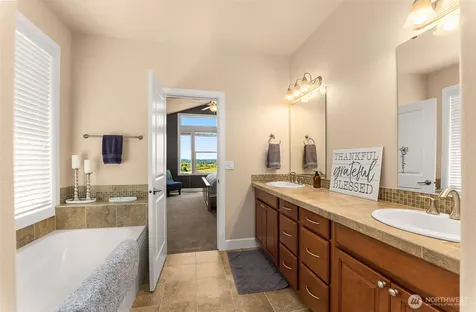 1026 76th Avenue NE Lake Stevens WA 98258