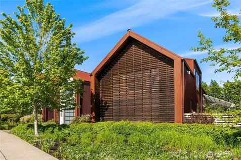 4670 Flying Goat Avenue NE Bainbridge Island WA 98110
