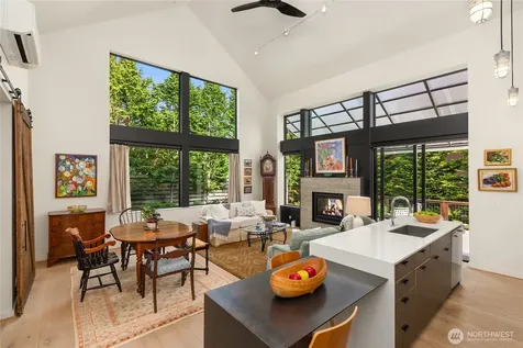 4670 Flying Goat Avenue NE Bainbridge Island WA 98110