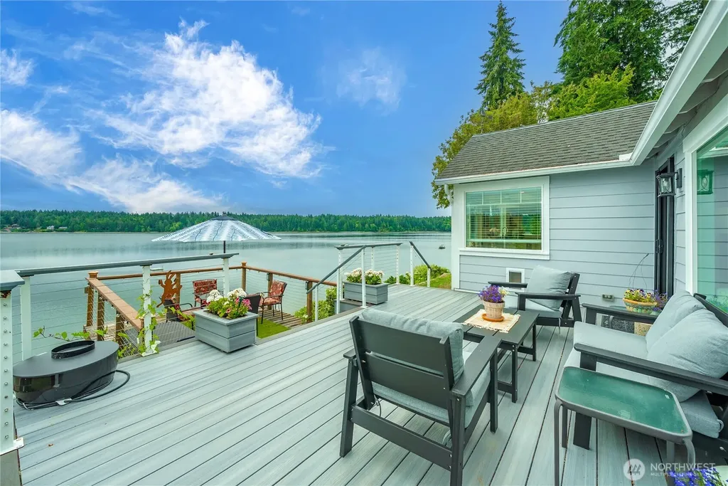 4815 Sunrise Beach Road NW Olympia WA 98502