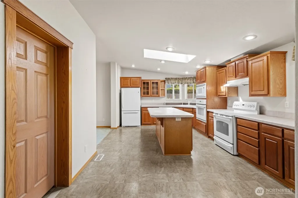 40 Marsden Road Port Angeles WA 98362