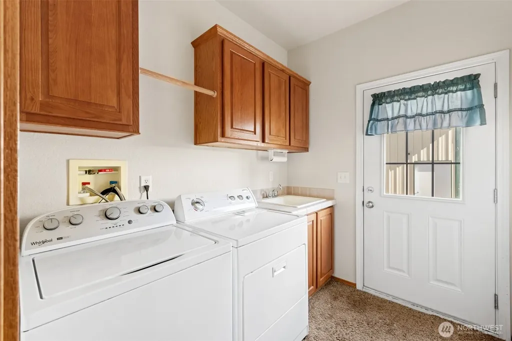 40 Marsden Road Port Angeles WA 98362