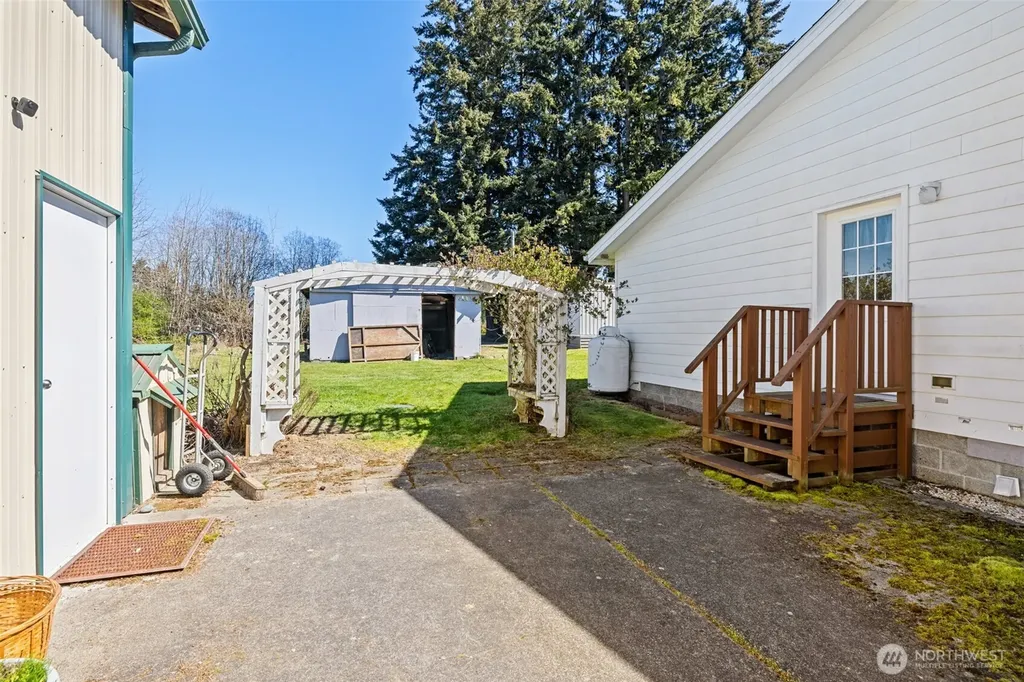 40 Marsden Road Port Angeles WA 98362
