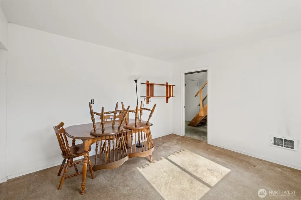 40 Marsden Road Port Angeles WA 98362