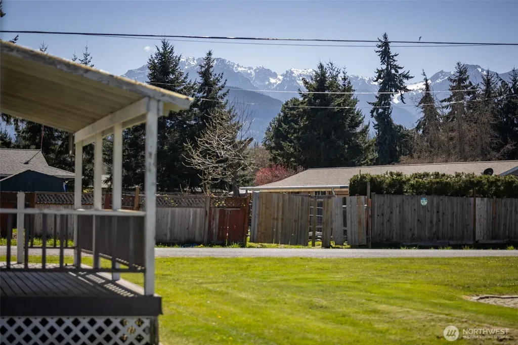 40 Marsden Road Port Angeles WA 98362