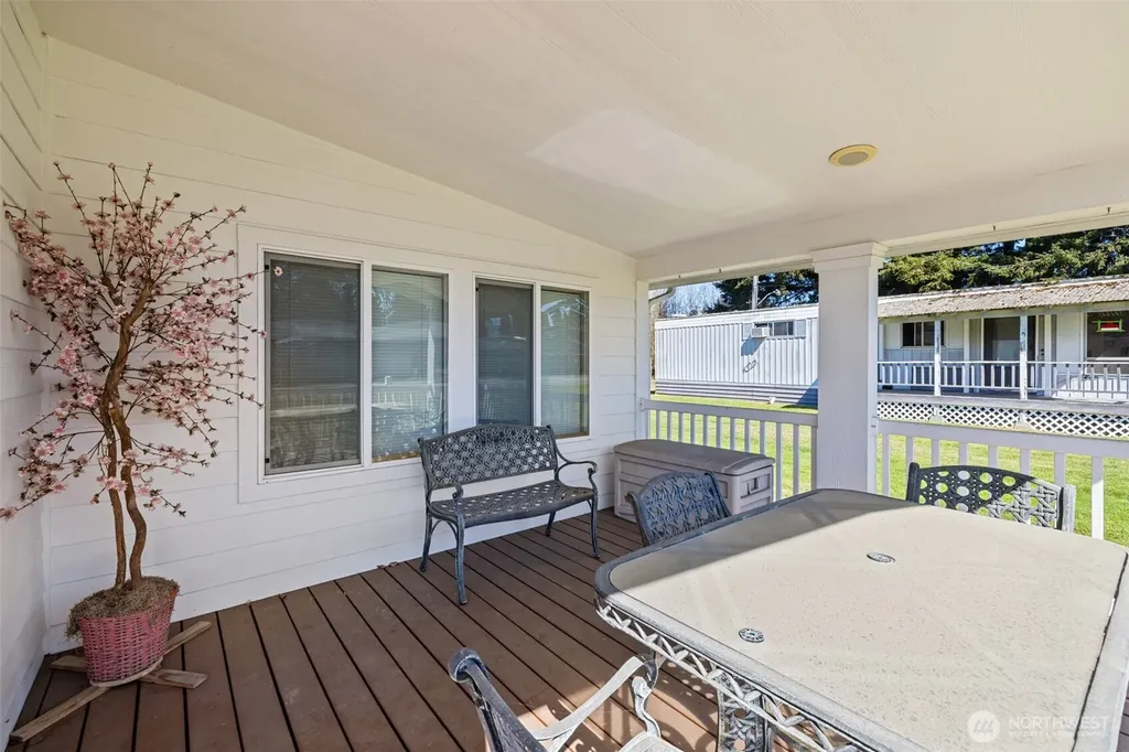 40 Marsden Road Port Angeles WA 98362
