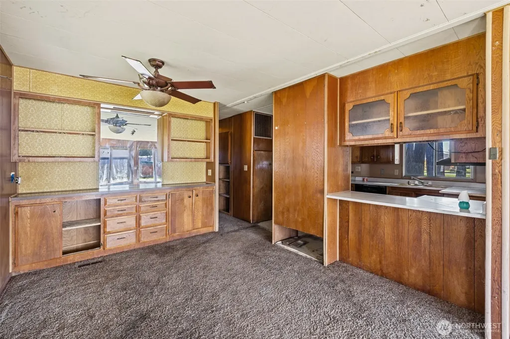 40 Marsden Road Port Angeles WA 98362