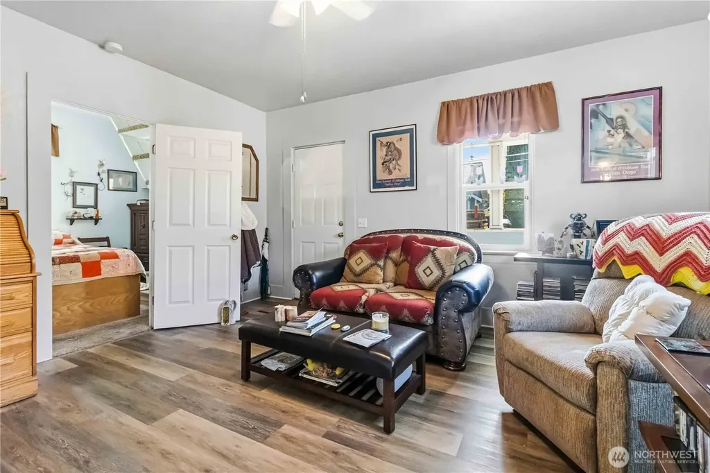 336 SW 3rd Avenue Castle Rock WA 98611