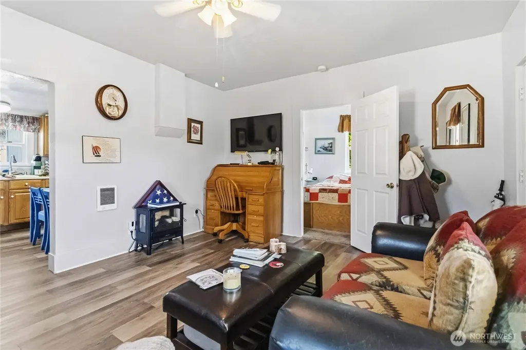 336 SW 3rd Avenue Castle Rock WA 98611