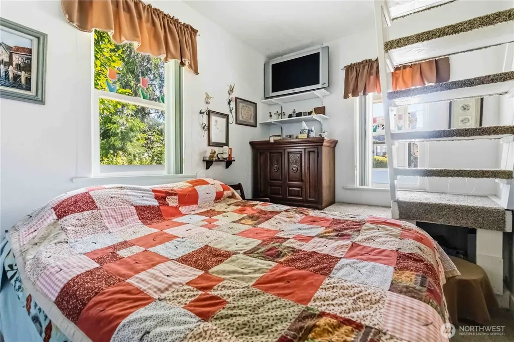 336 SW 3rd Avenue Castle Rock WA 98611