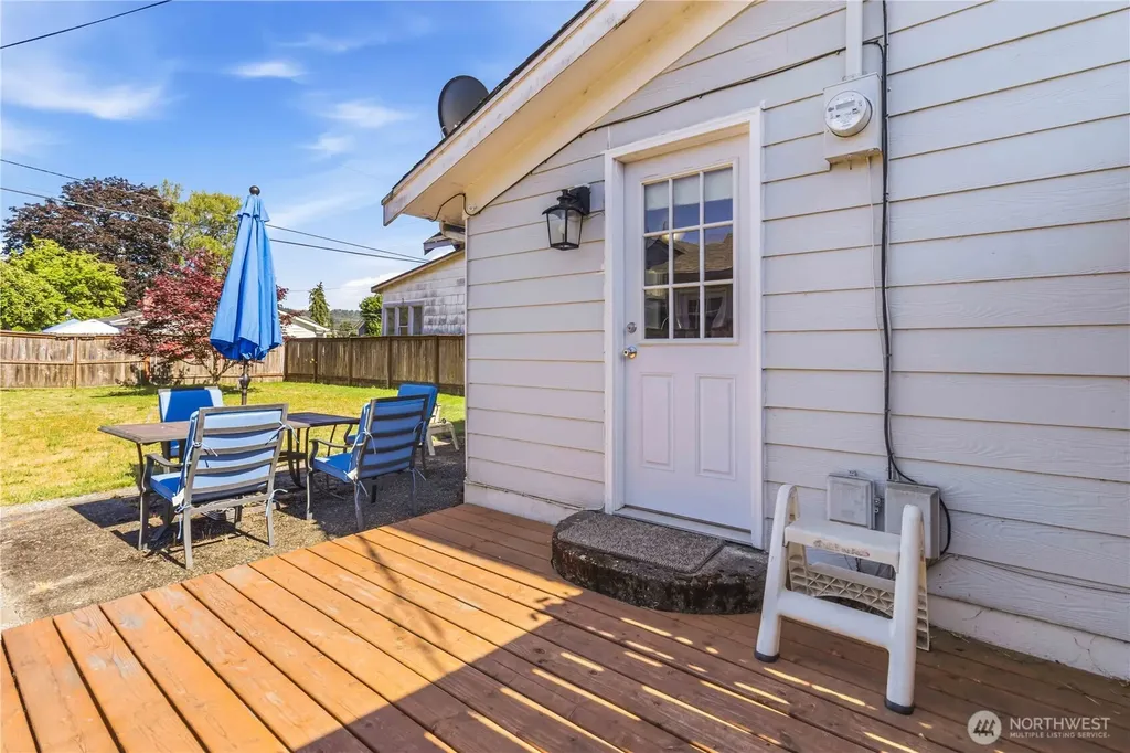 336 SW 3rd Avenue Castle Rock WA 98611