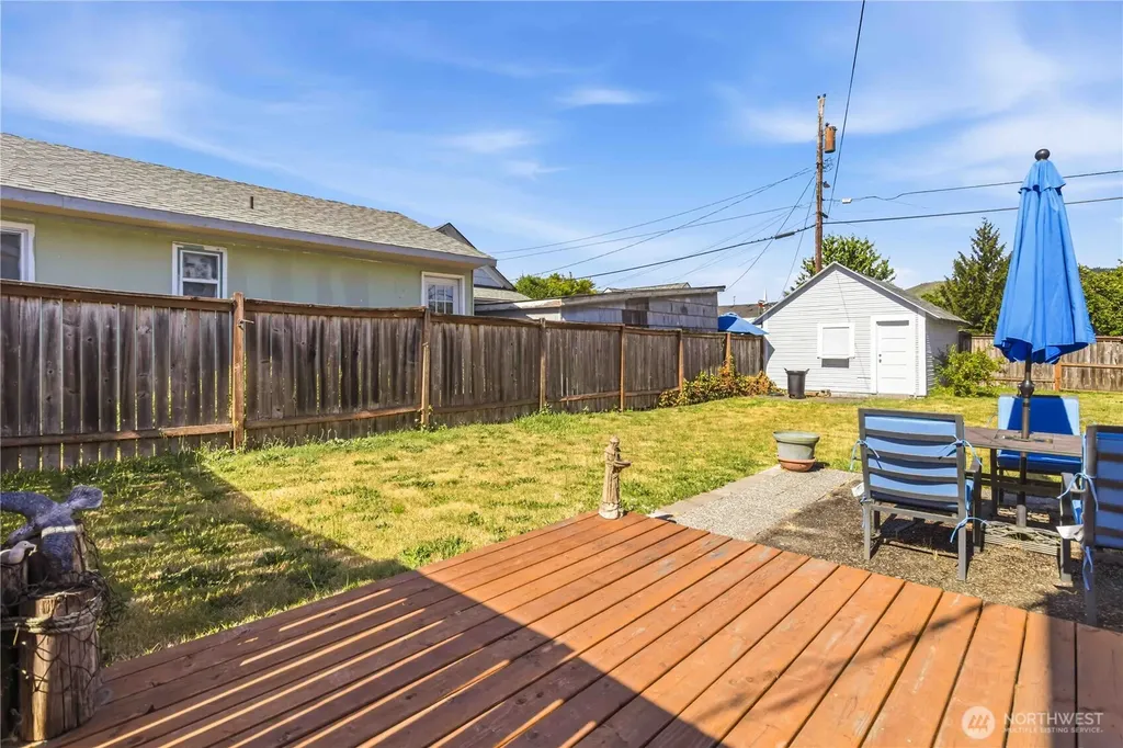 336 SW 3rd Avenue Castle Rock WA 98611