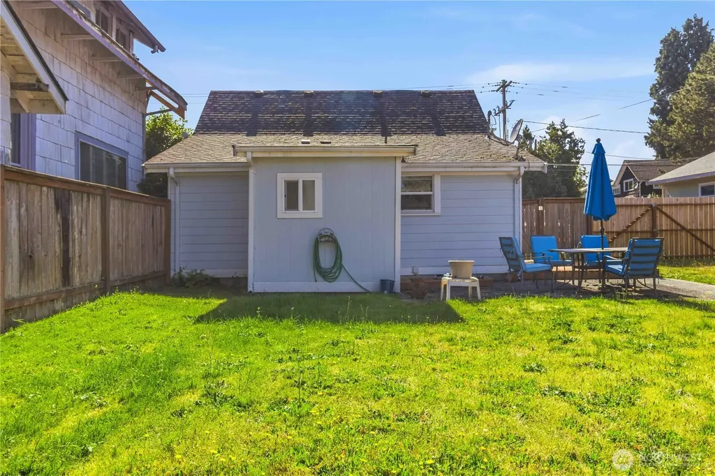 336 SW 3rd Avenue Castle Rock WA 98611