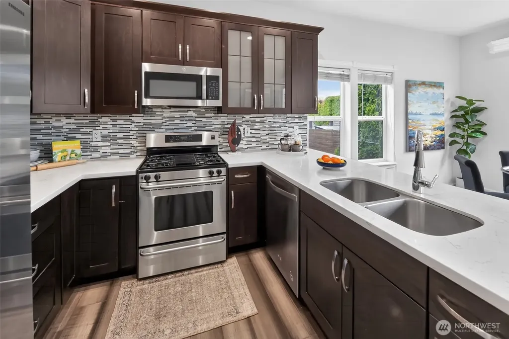 8033 118th Avenue NE Kirkland WA 98033