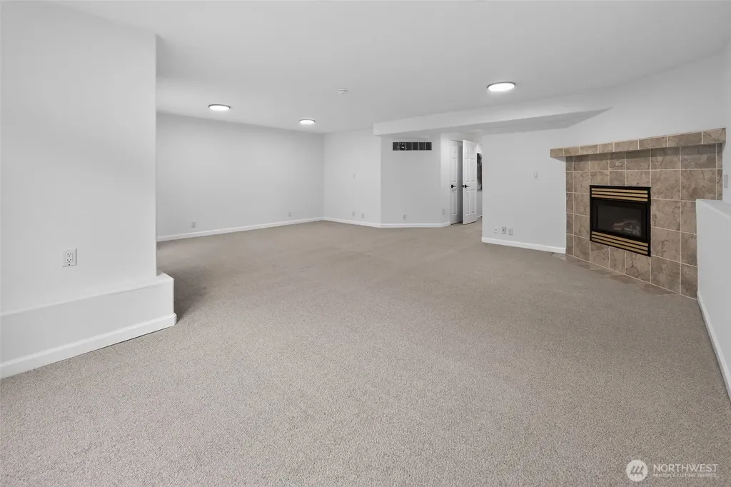 8033 118th Avenue NE Kirkland WA 98033