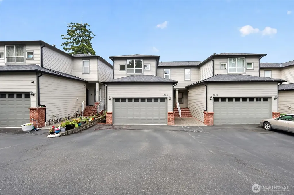 8033 118th Avenue NE Kirkland WA 98033