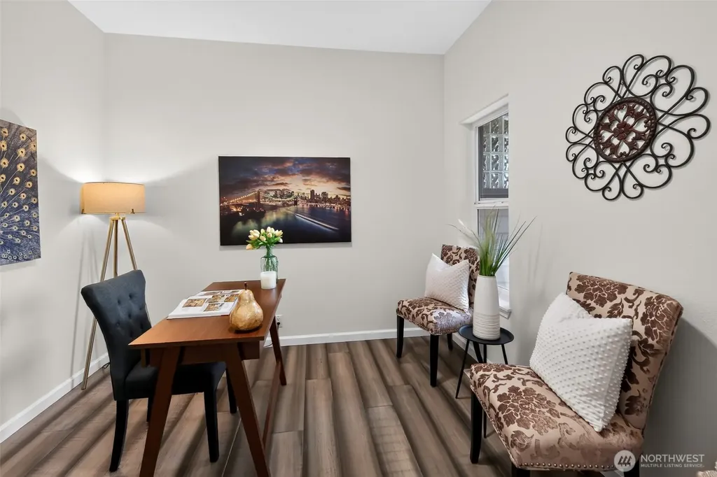 8033 118th Avenue NE Kirkland WA 98033