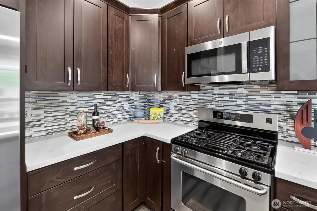 8033 118th Avenue NE Kirkland WA 98033