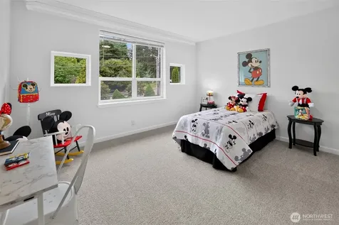 8033 118th Avenue NE Kirkland WA 98033