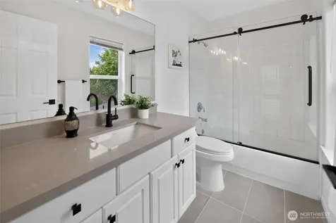 8033 118th Avenue NE Kirkland WA 98033