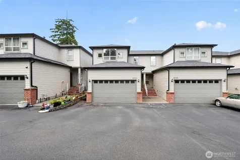 8033 118th Avenue NE Kirkland WA 98033