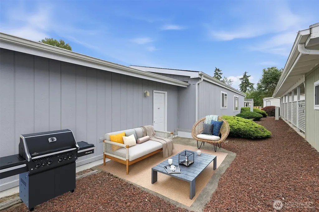 2611 S 288th Street Federal Way WA 98003