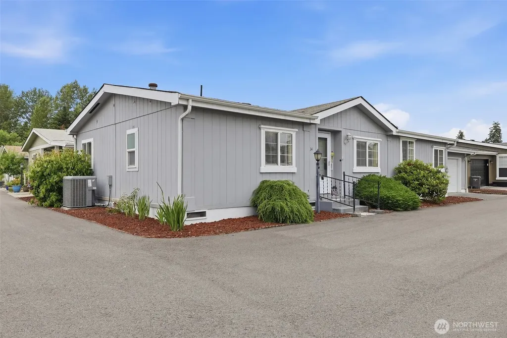 2611 S 288th Street Federal Way WA 98003