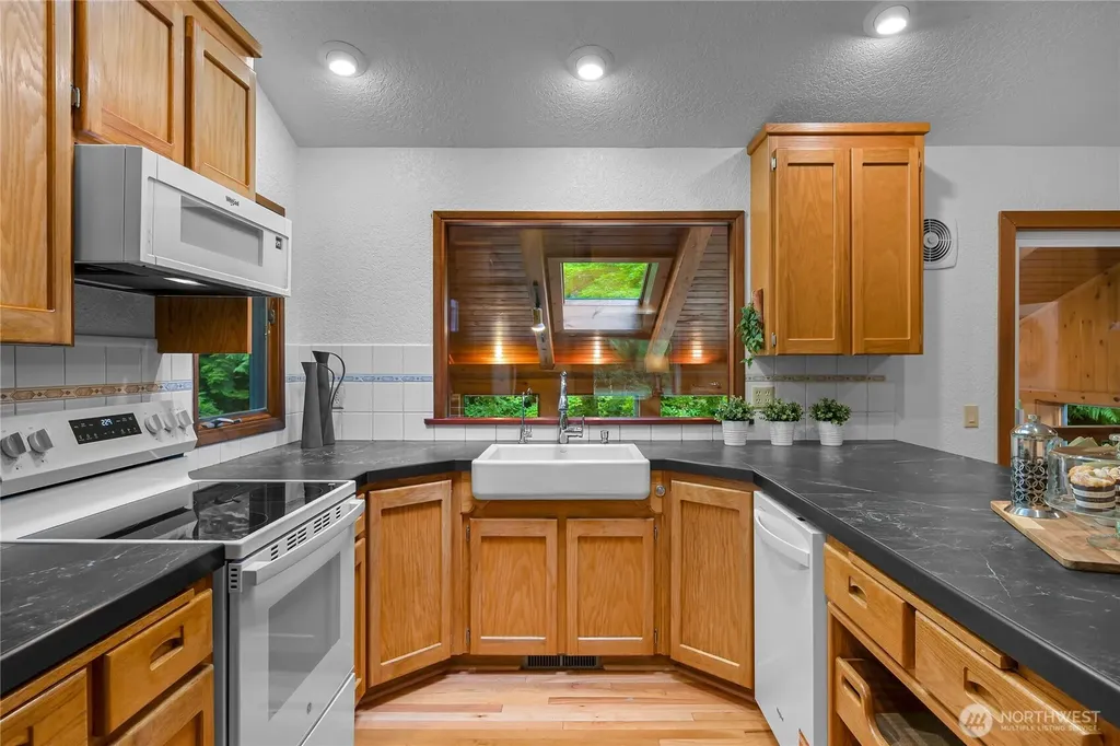 5009 Samish Way Bellingham WA 98229