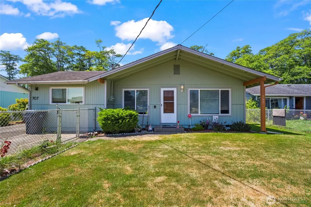 707 Water Street Aberdeen WA 98520