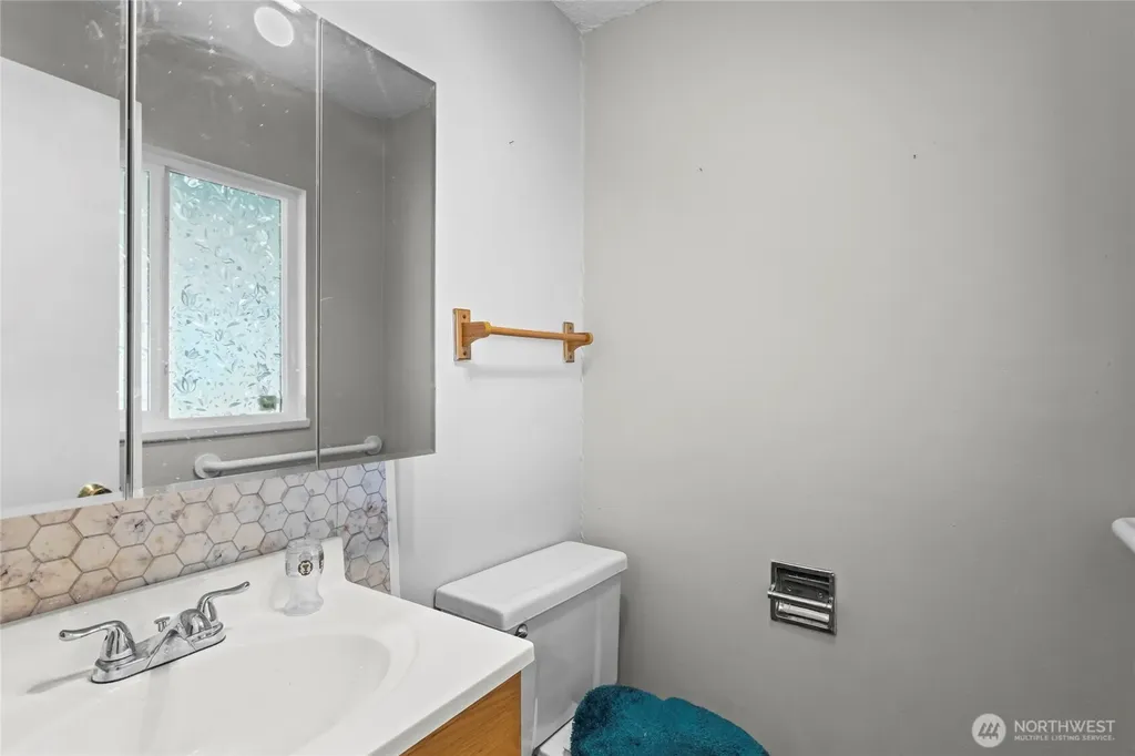 707 Water Street Aberdeen WA 98520
