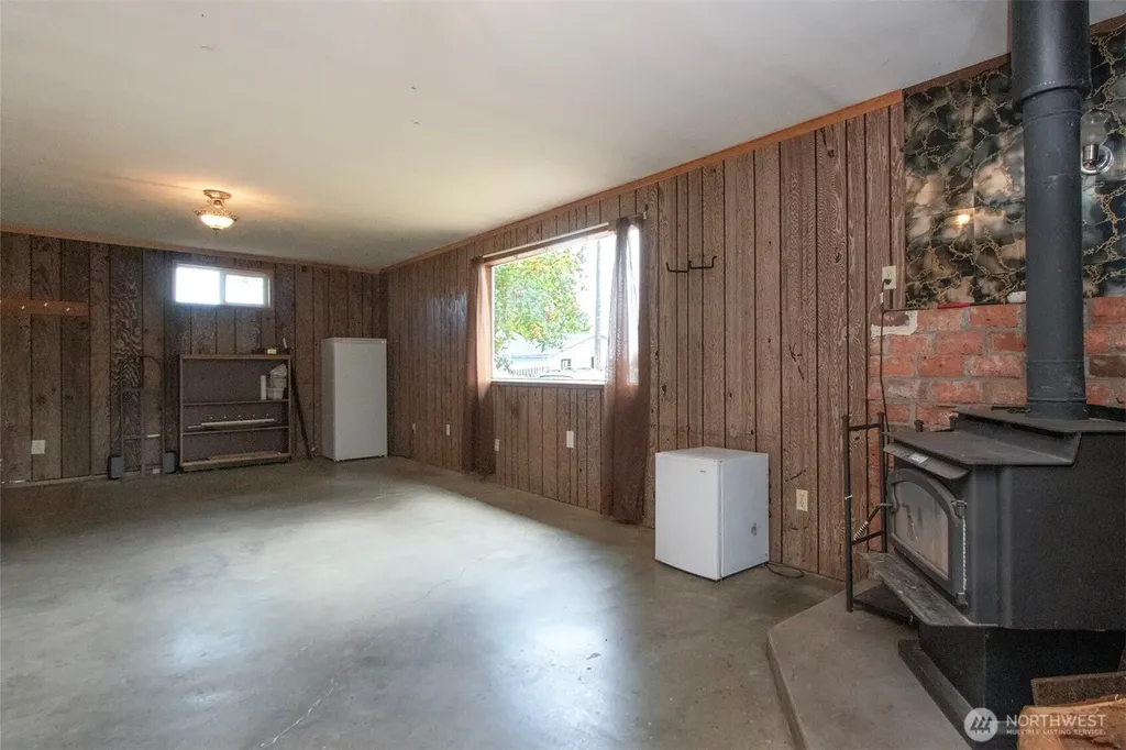 915 W 11th Street Port Angeles WA 98363