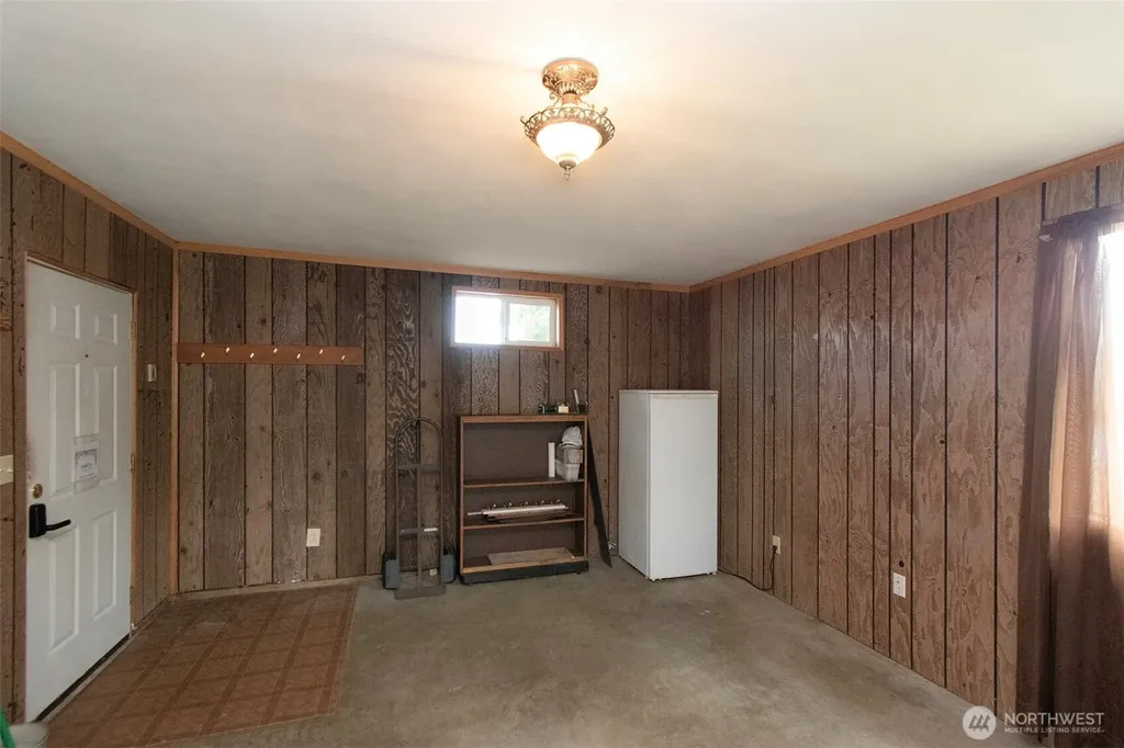 915 W 11th Street Port Angeles WA 98363
