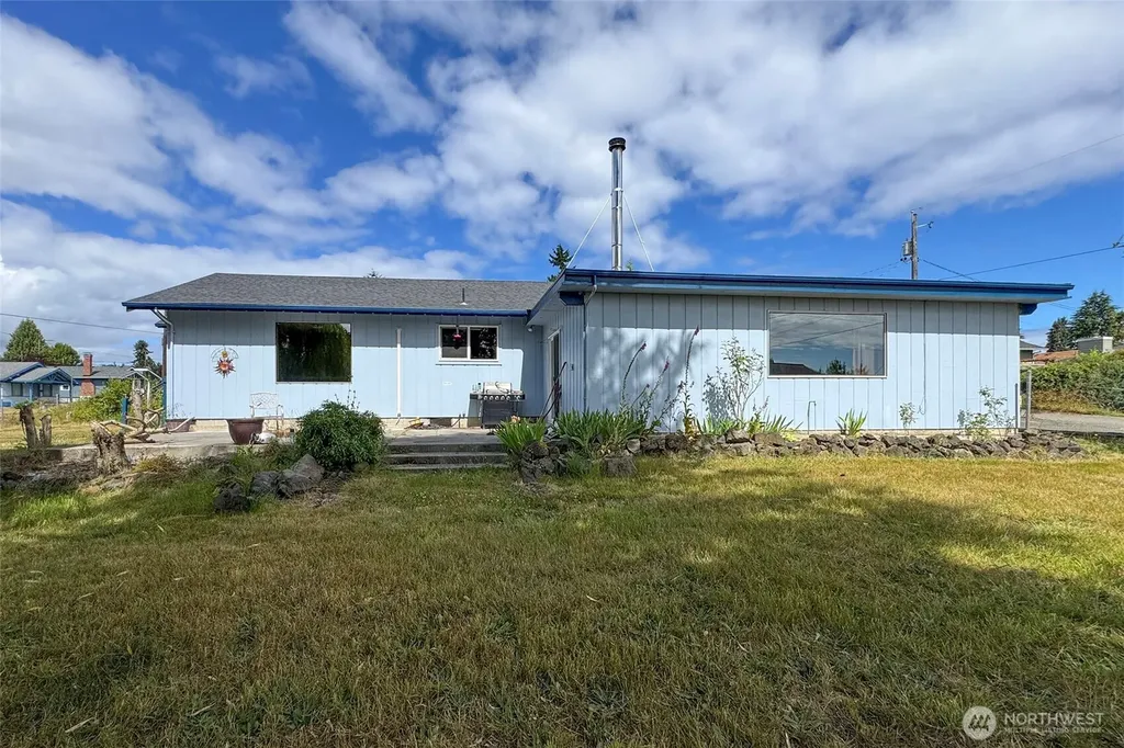 915 W 11th Street Port Angeles WA 98363