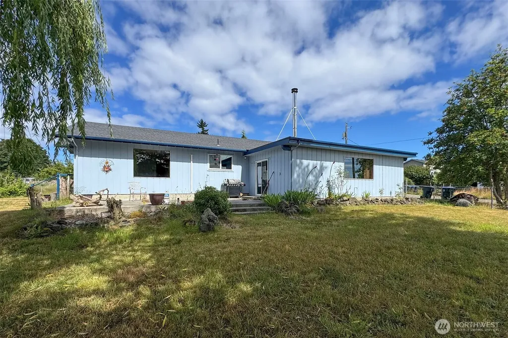 915 W 11th Street Port Angeles WA 98363