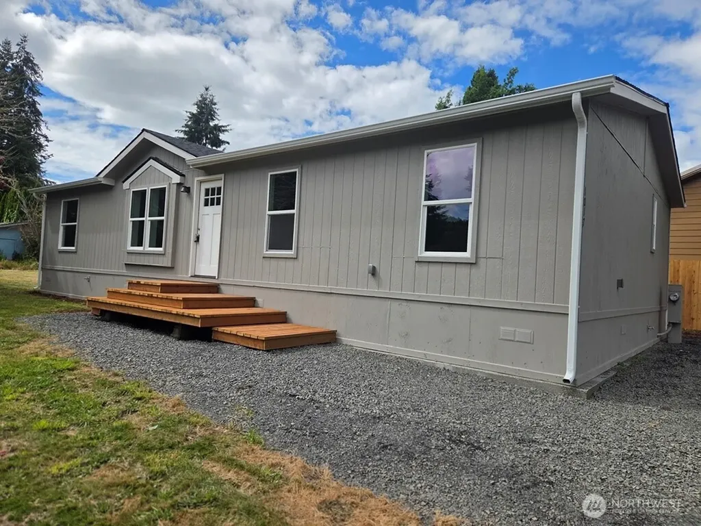 1017 C Street Vader WA 98593