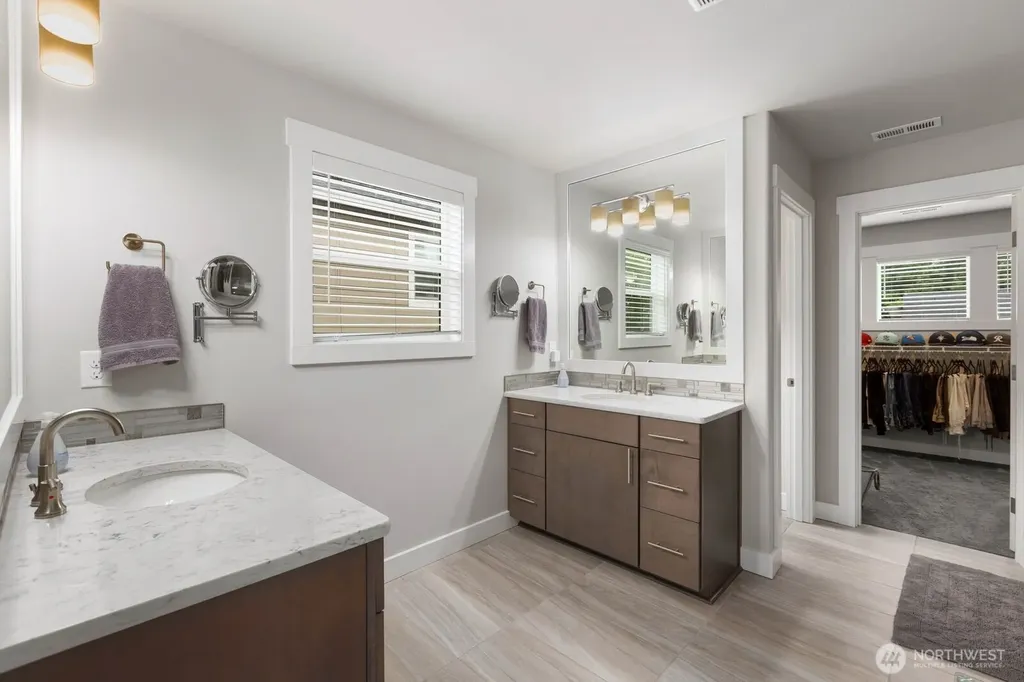 1113 25th Avenue Ct SW Puyallup WA 98373