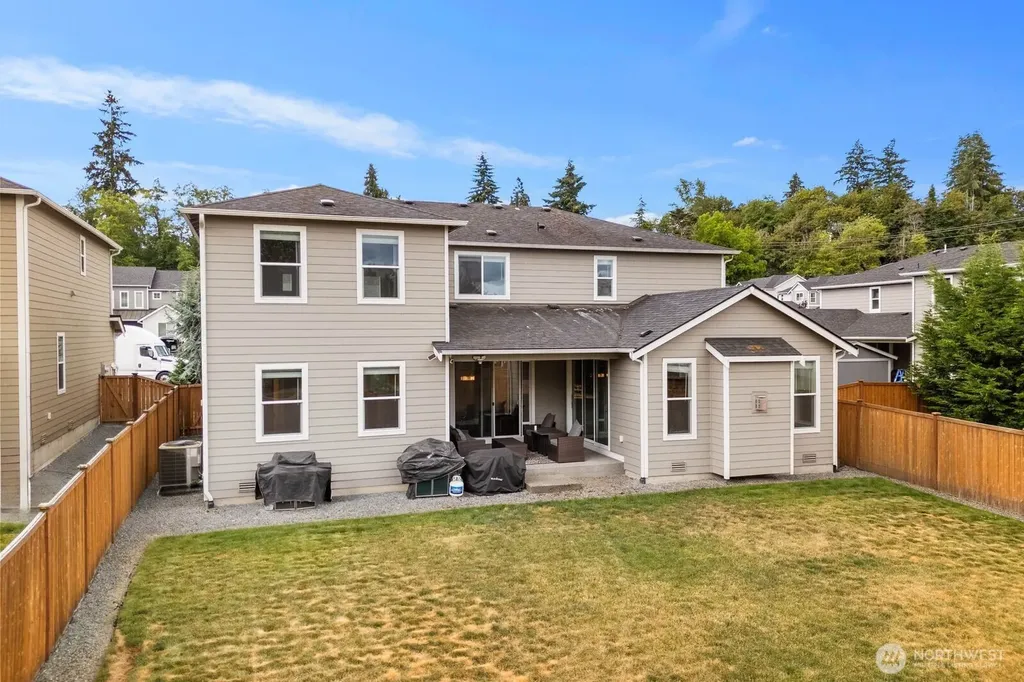 1113 25th Avenue Ct SW Puyallup WA 98373