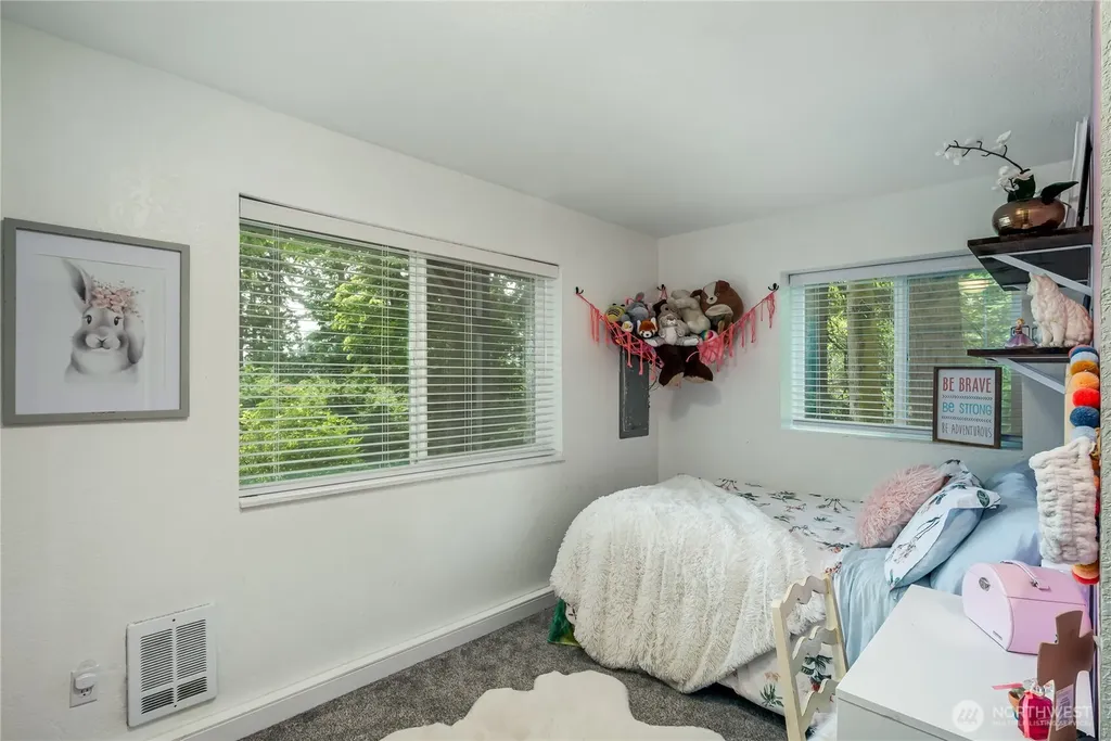 2097 Gull Way Camano Island WA 98282