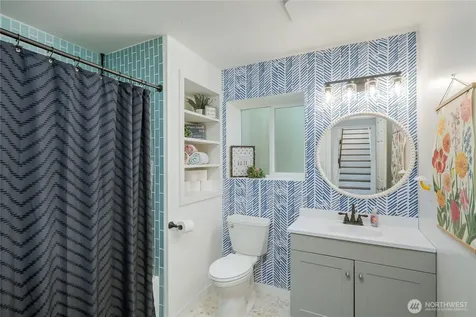 2097 Gull Way Camano Island WA 98282