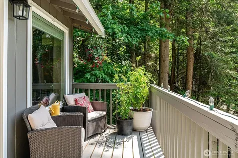 2097 Gull Way Camano Island WA 98282